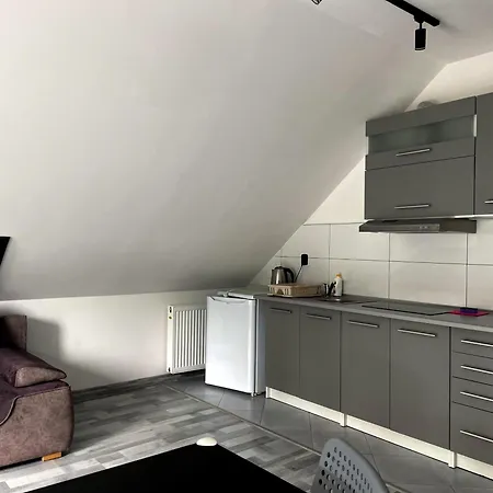 Wynajem Pokoi Julia Vendégház Krynica Morska