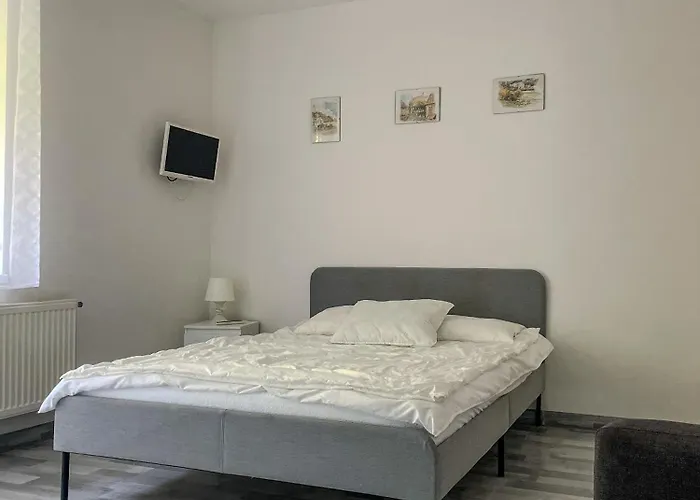 Wynajem Pokoi Julia 3*