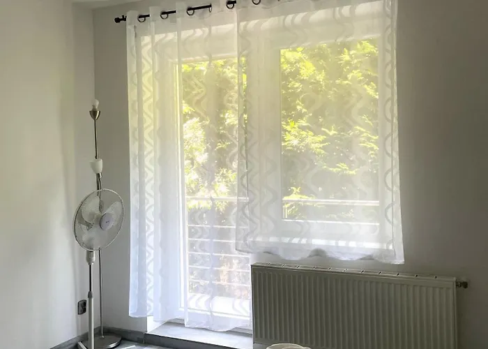 Wynajem Pokoi Julia Vendégház Krynica Morska