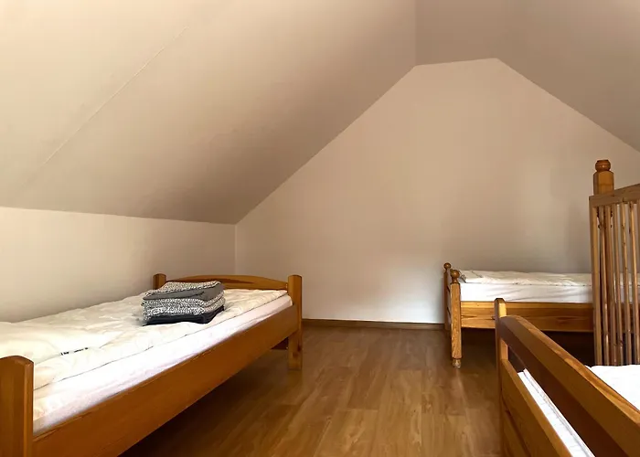 Wynajem Pokoi Julia Vendégház 3*