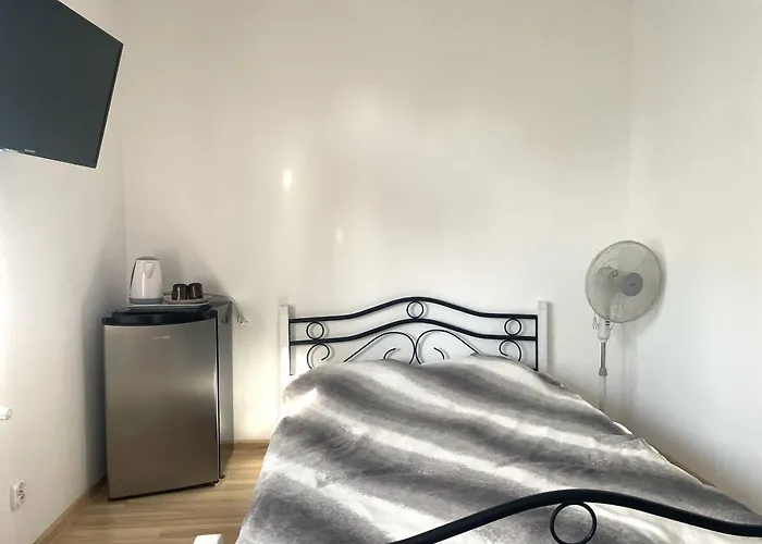 Wynajem Pokoi Julia Vendégház